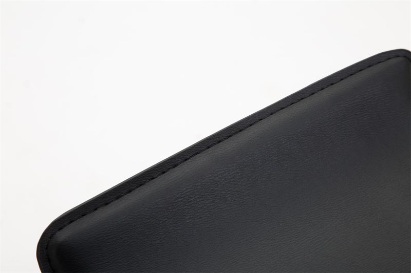 Sgabello Dyn V2 in similpelle
