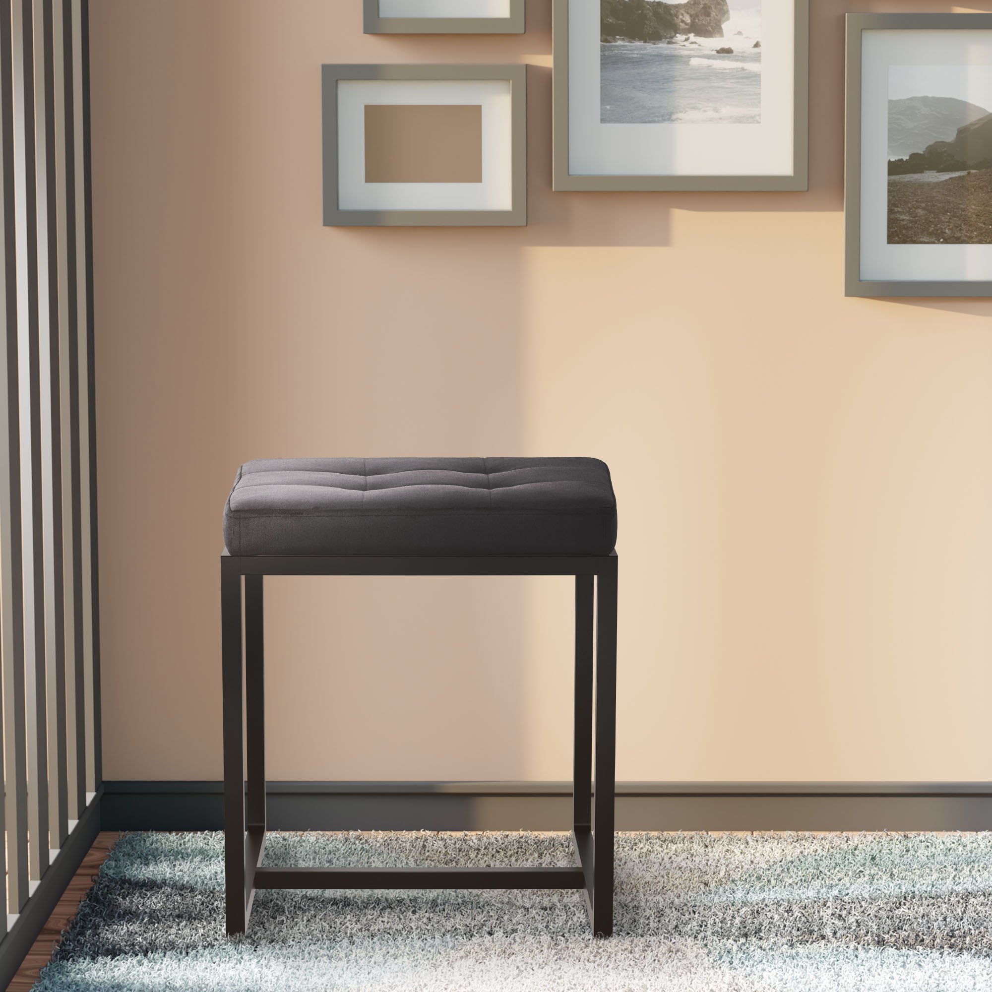 Sgabello Barci con struttura nera