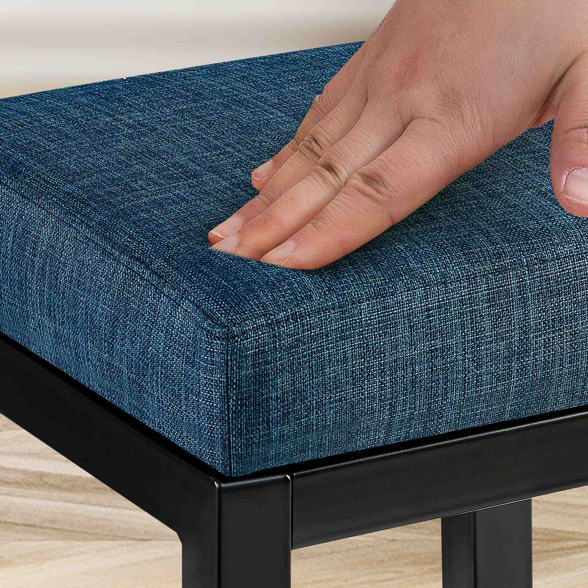 Sgabello Taylor Altezza seduta 83 cm Struttura in metallo nero