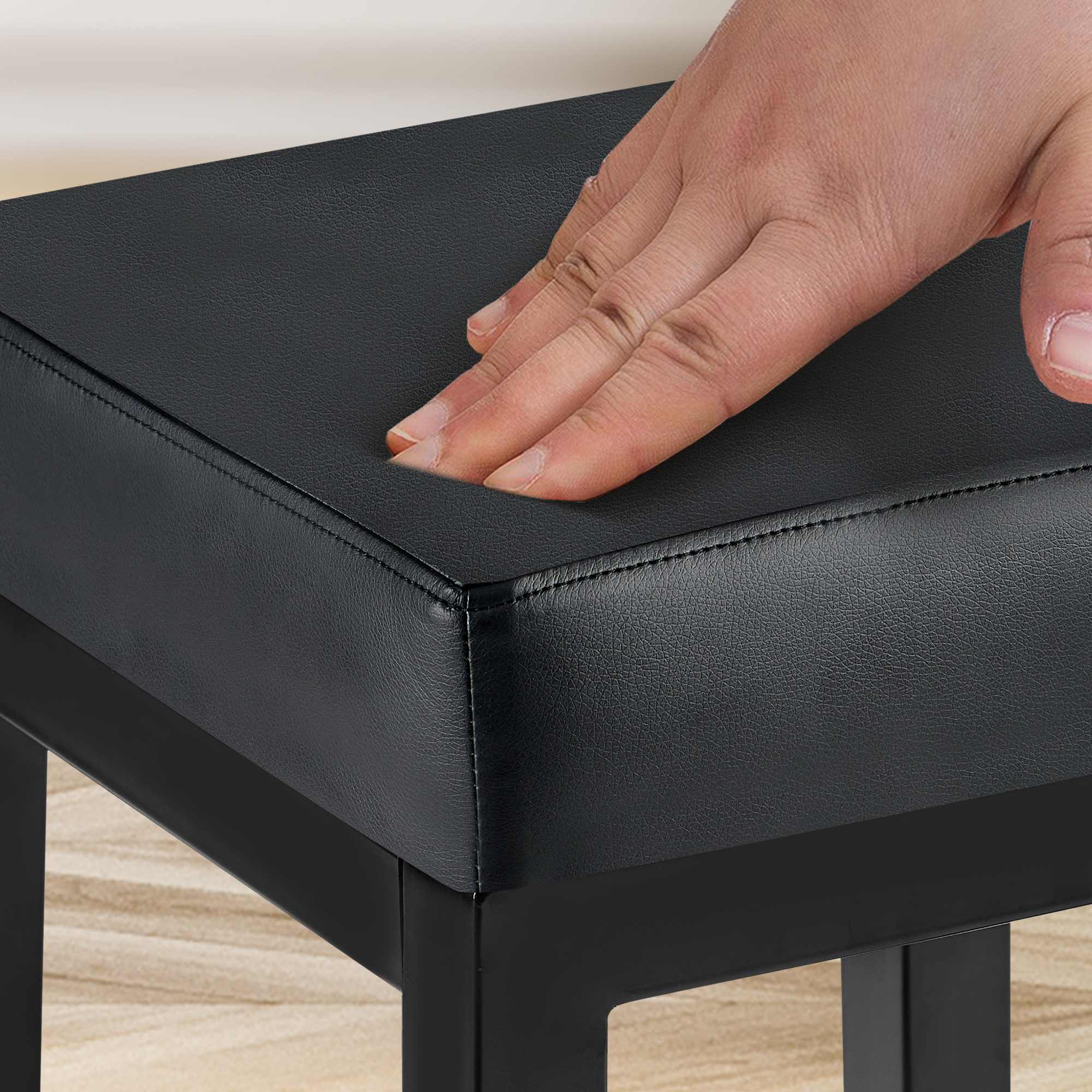 Sgabello Taylor Altezza seduta 83 cm Struttura in metallo nero