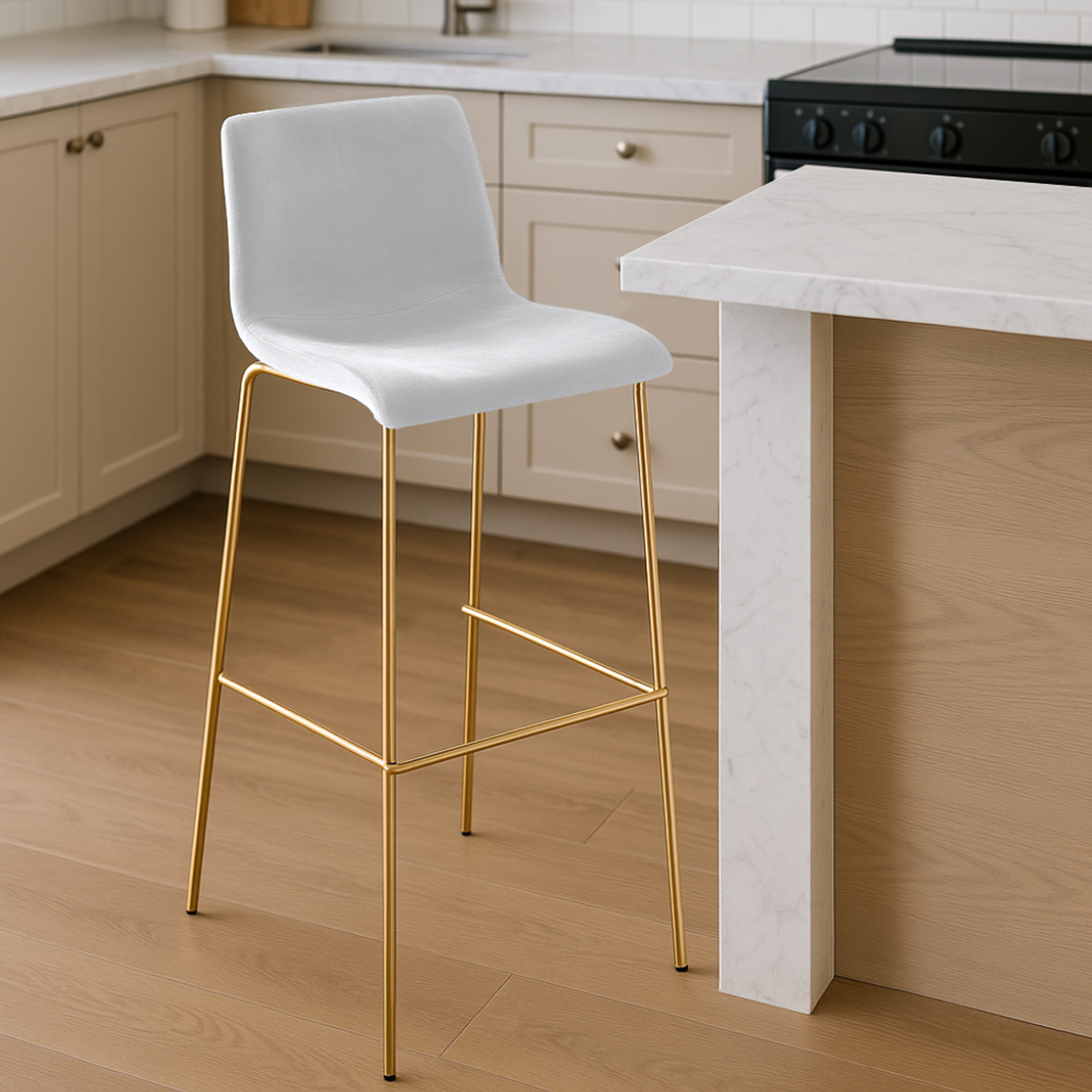 Sgabello da bar Hoover in velluto con struttura a quattro gambe oro
