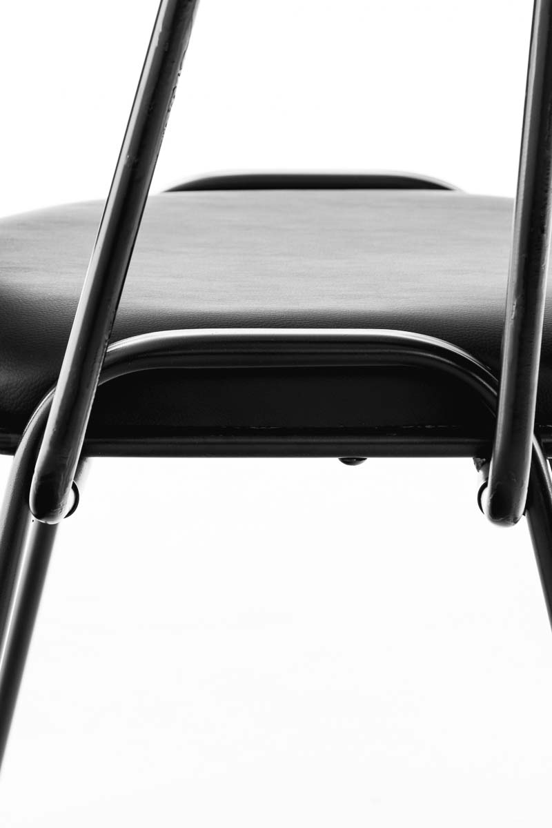 Sedia Ken in similpelle con tavolino ribaltabile