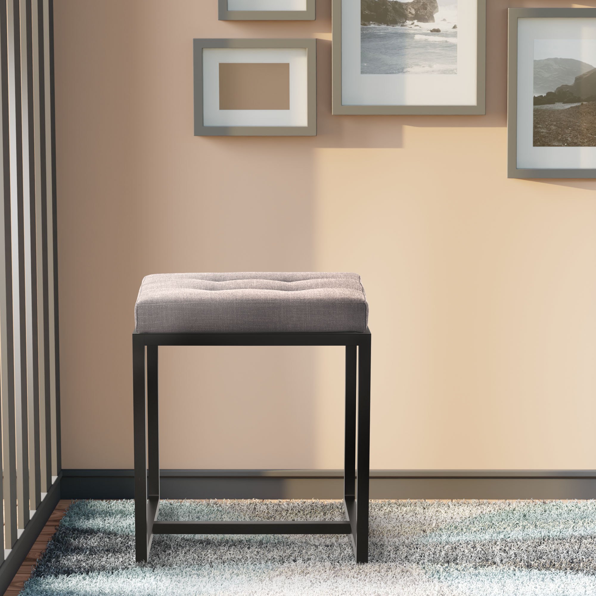 Sgabello Barci con struttura nera