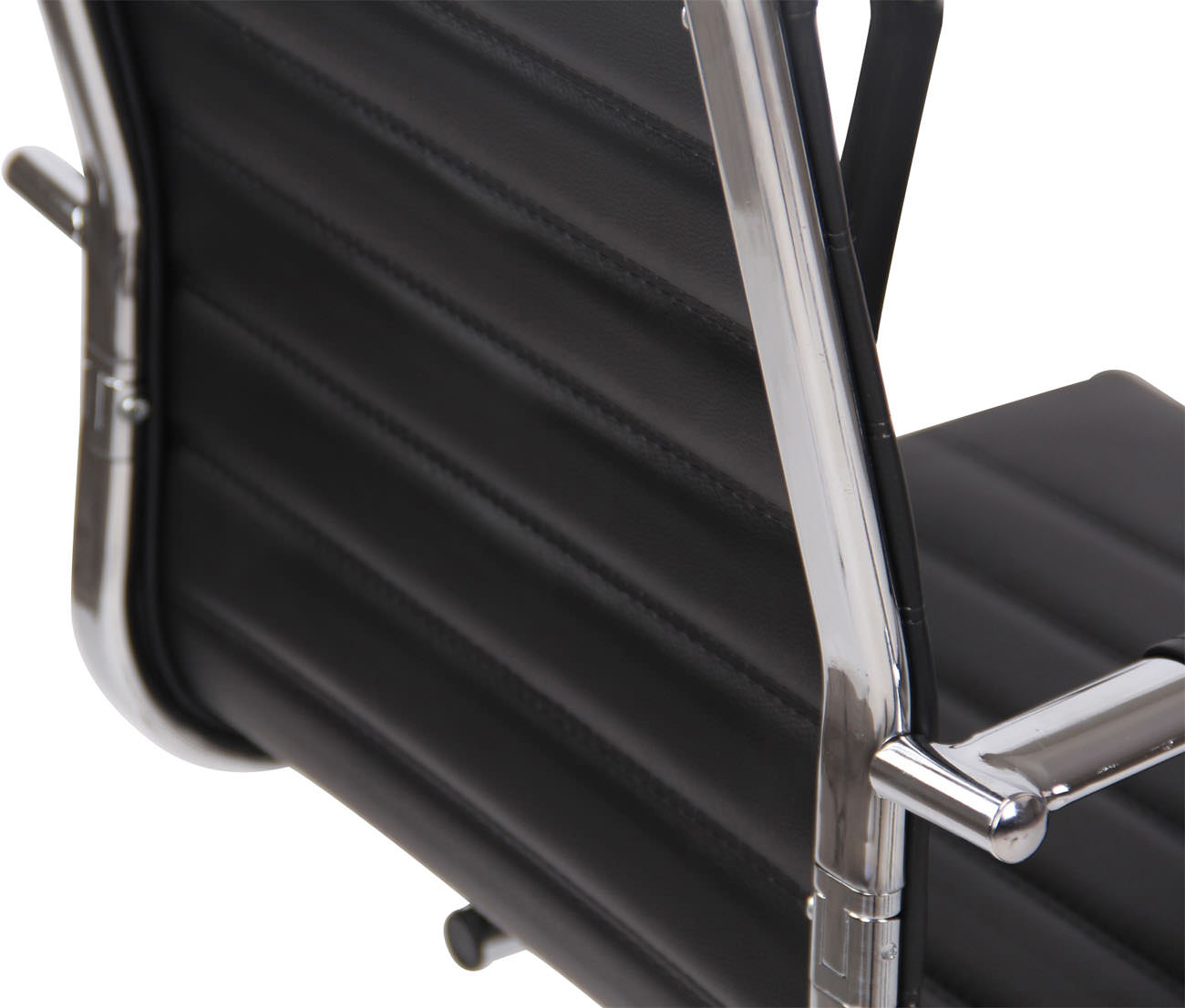 Sedia cantilever Balve in similpelle o vera pelle