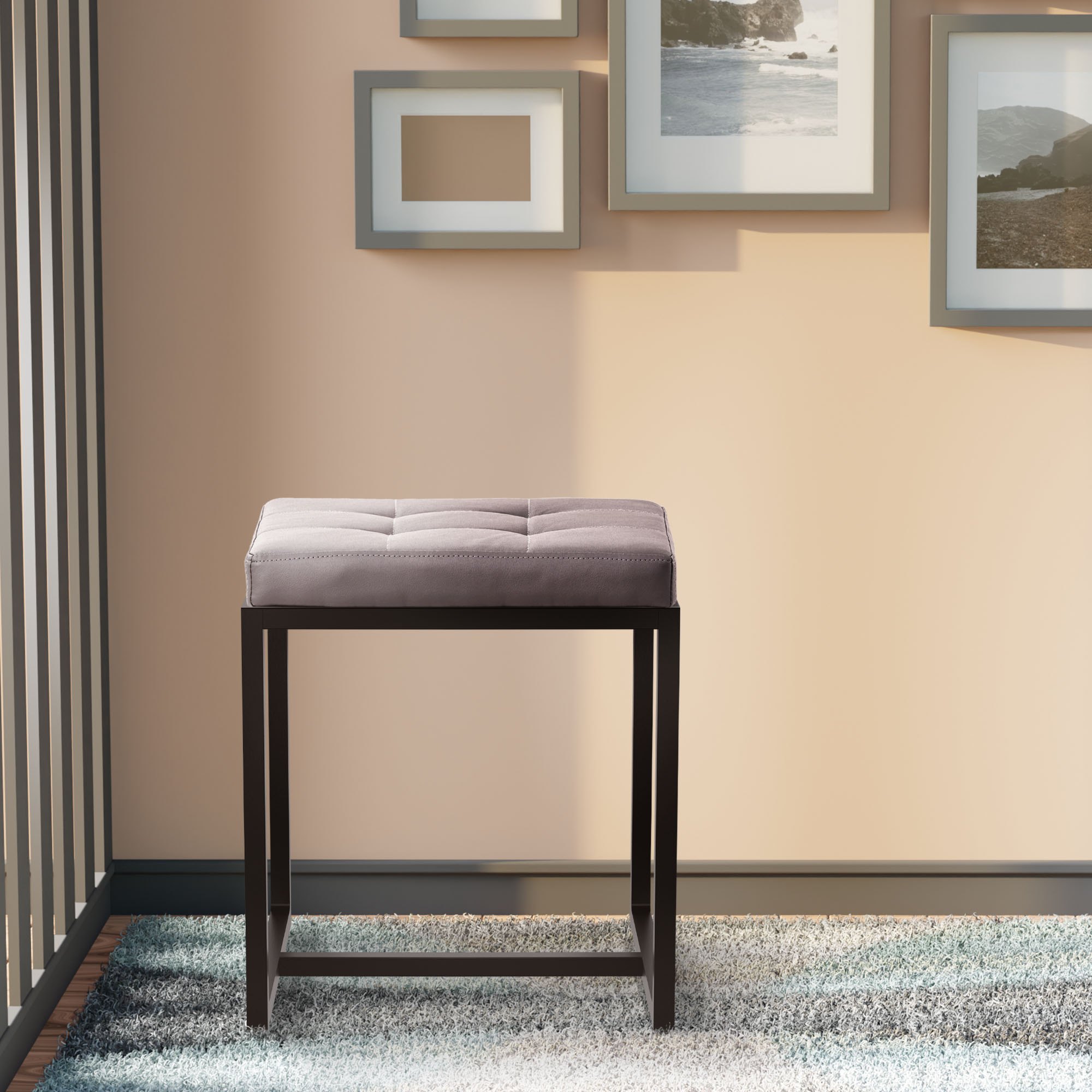 Sgabello Barci con struttura nera