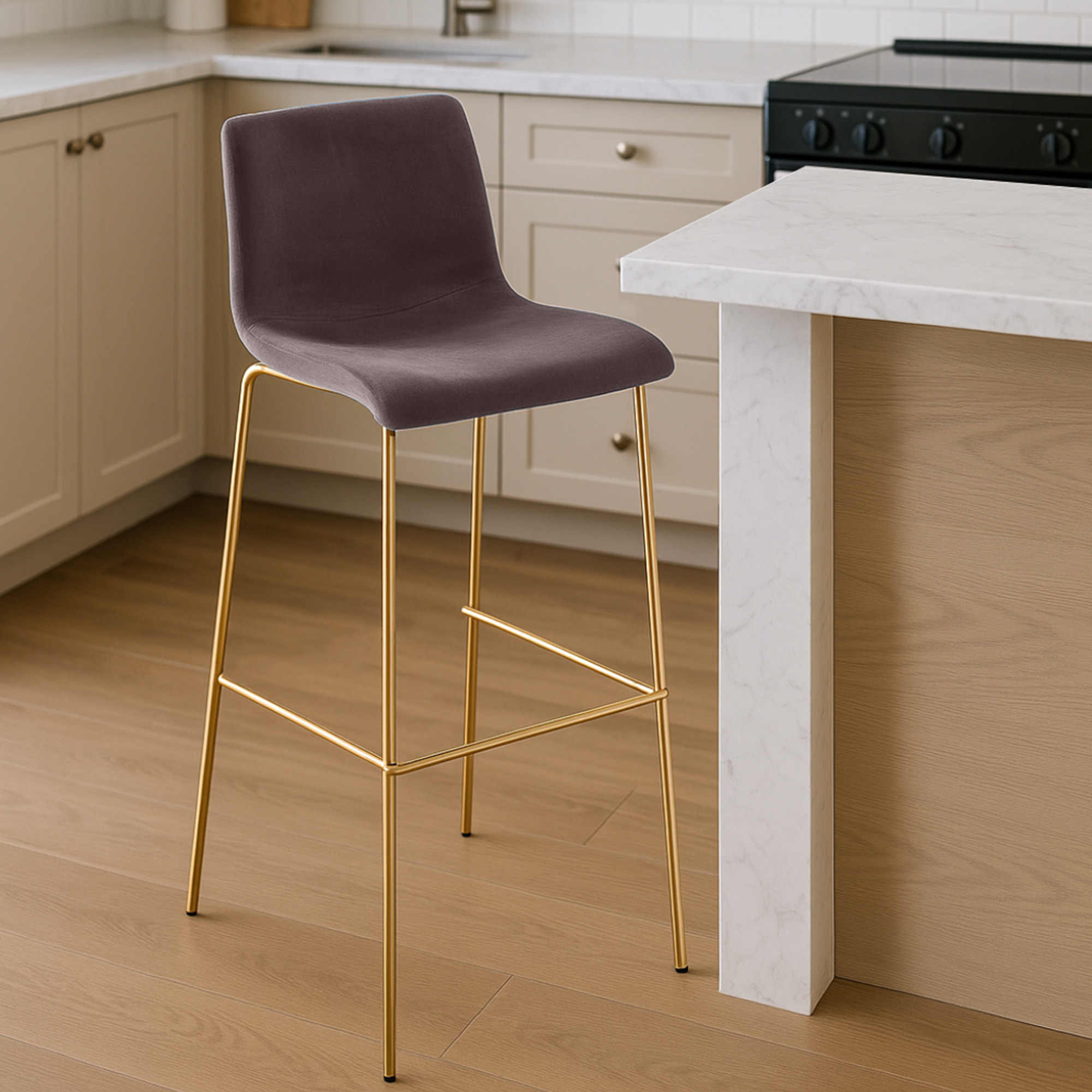 Sgabello da bar Hoover in velluto con struttura a quattro gambe oro